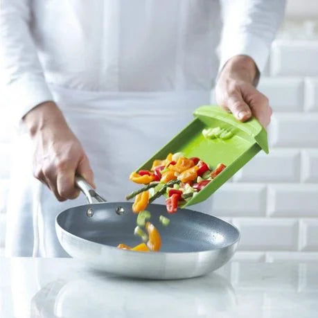Tabla de Cortar con 2 Compartimentos Extraíbles – Antideslizante y Práctica