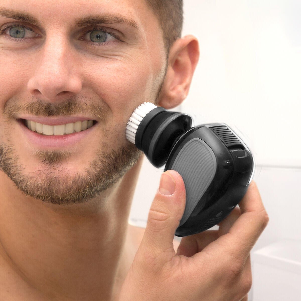 Afeitadora Recargable 5 en 1 Shavestyler InnovaGoods | Aseo Masculino Completo - innovagizmo.com