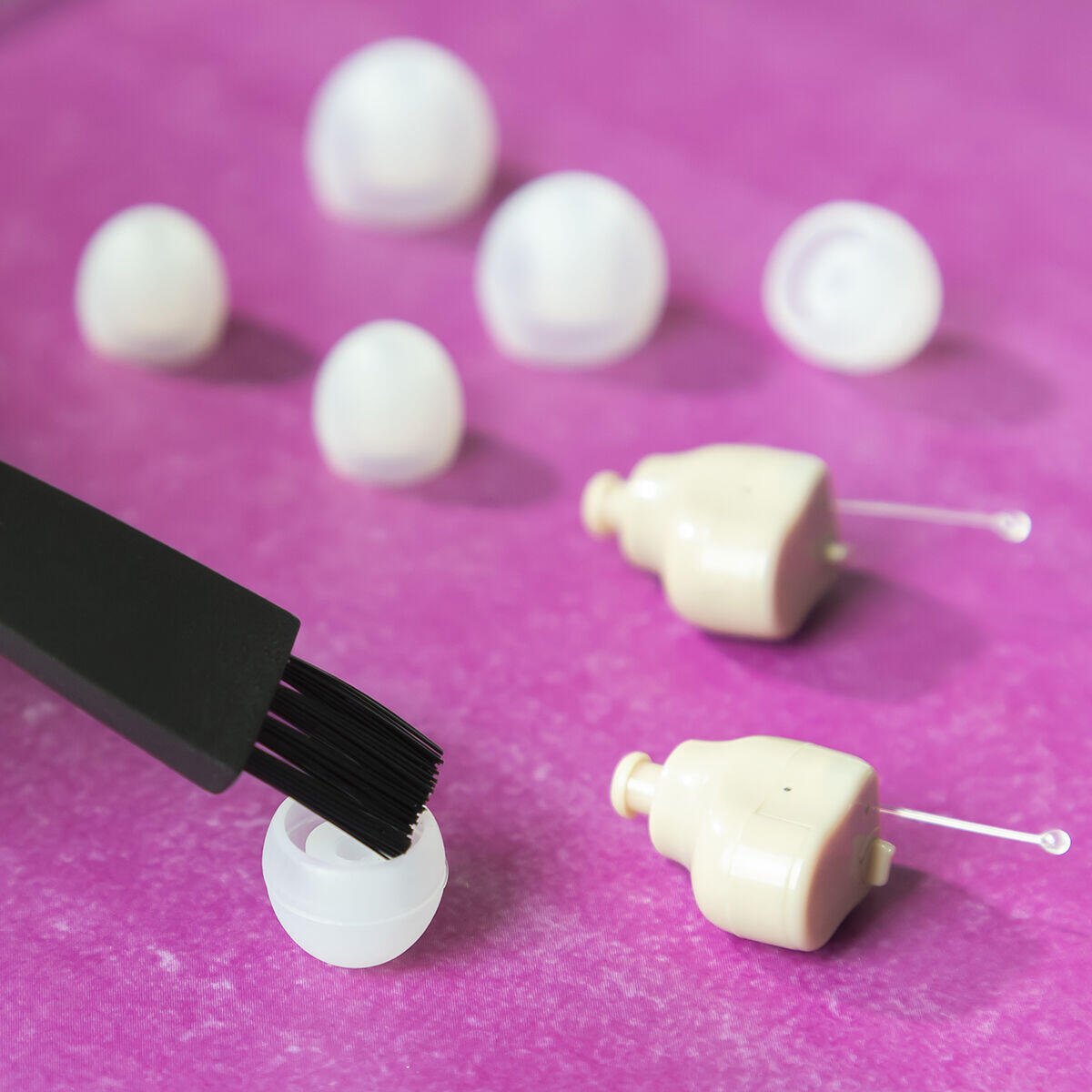 Amplificador de Sonido Intraauricular con Accesorios Hearzy InnovaGoods 2 Unidades - innovagizmo.com