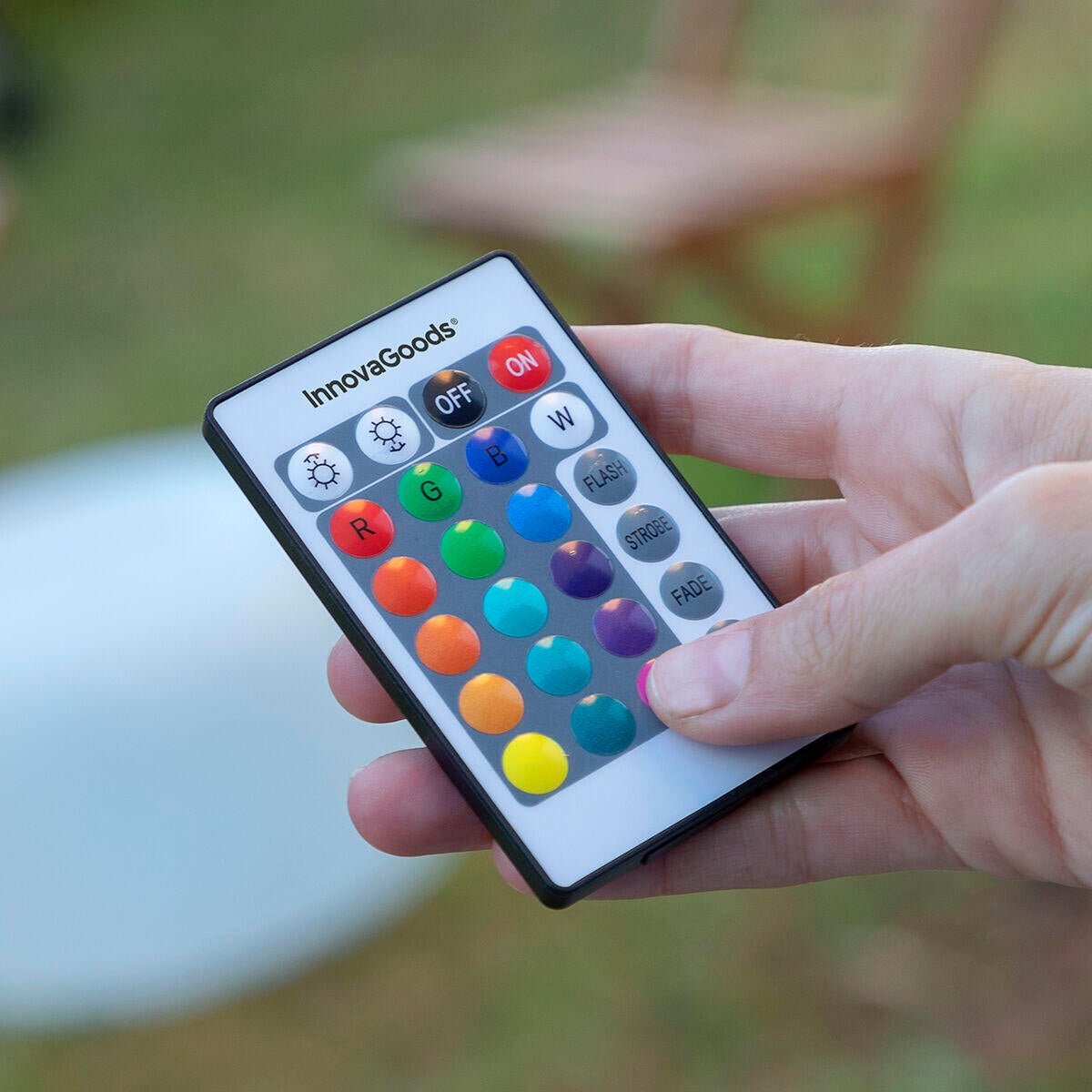 Asiento Hinchable con LED Multicolor y Mando a Distancia Pulight InnovaGoods - innovagizmo.com