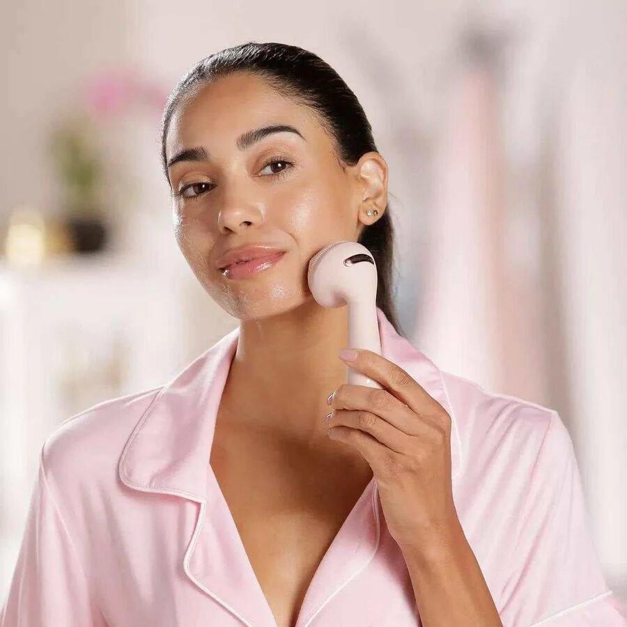 Cepillo Facial Eléctrico Rosa Recargable - innovagizmo.com