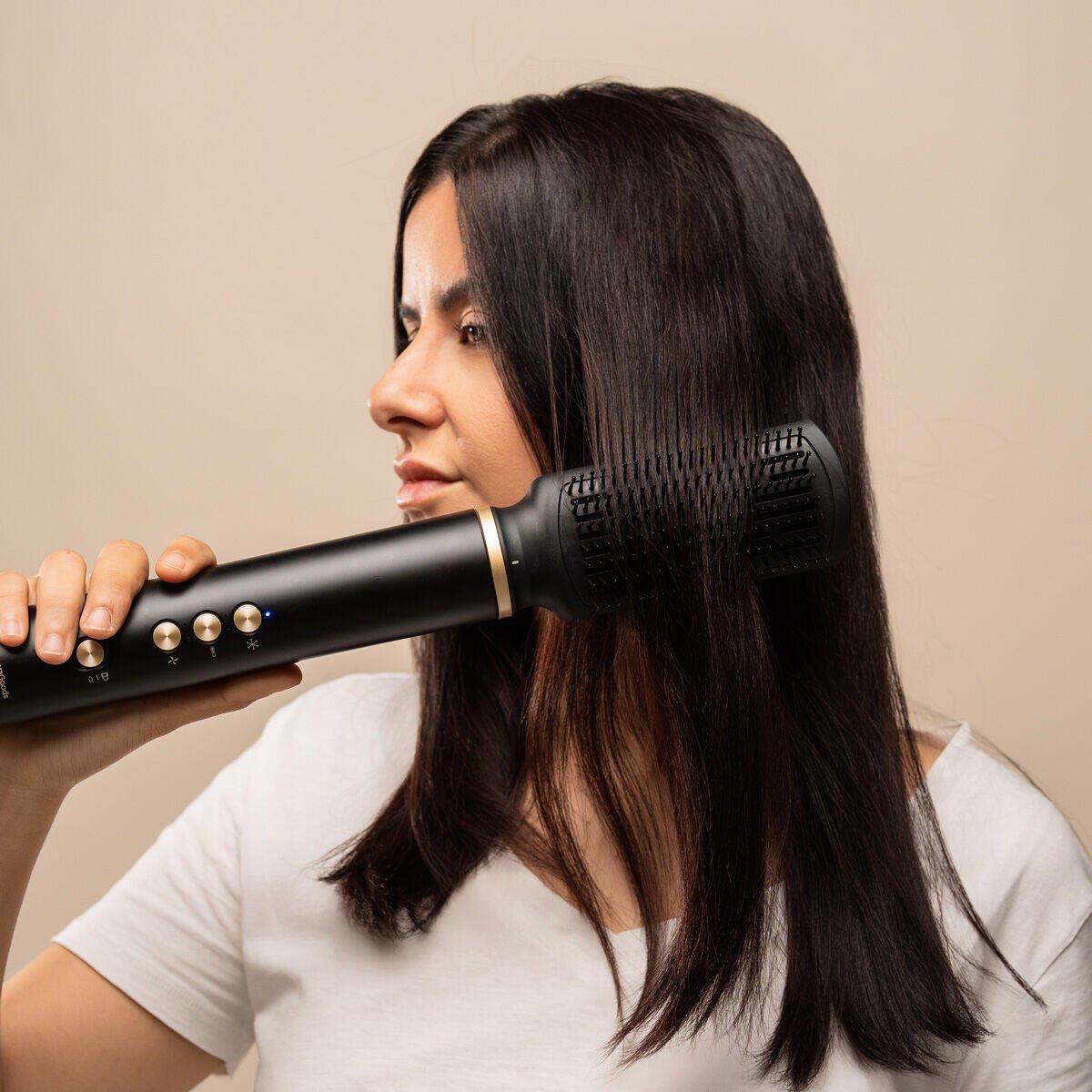 Cepillo Secador y Moldeador Iónico Coanda 1500 W con 7 Accesorios – InnovaGoods - innovagizmo.com