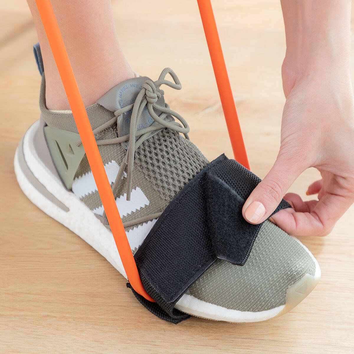 Cinturón con Bandas de Resistencia para Glúteos y Guía de Ejercicios Bootrainer InnovaGoods - innovagizmo.com