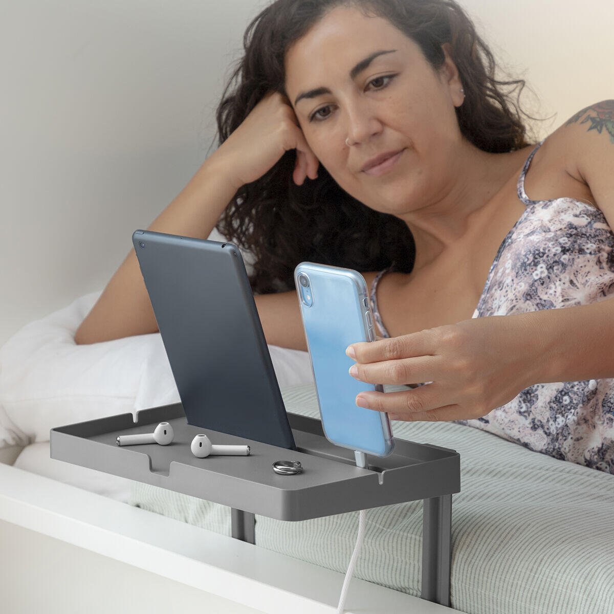 Estante para Cama Universal Bedten Soporte móvil y tablet - innovagizmo.com
