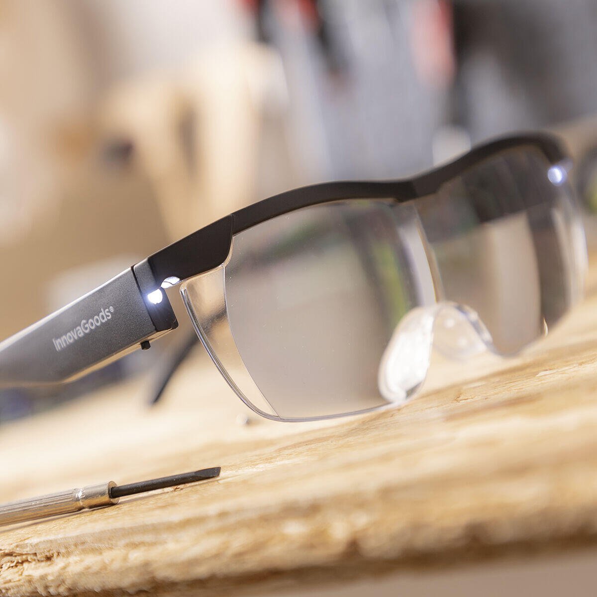 Gafas de Aumento con LED Glassoint - innovagizmo.com