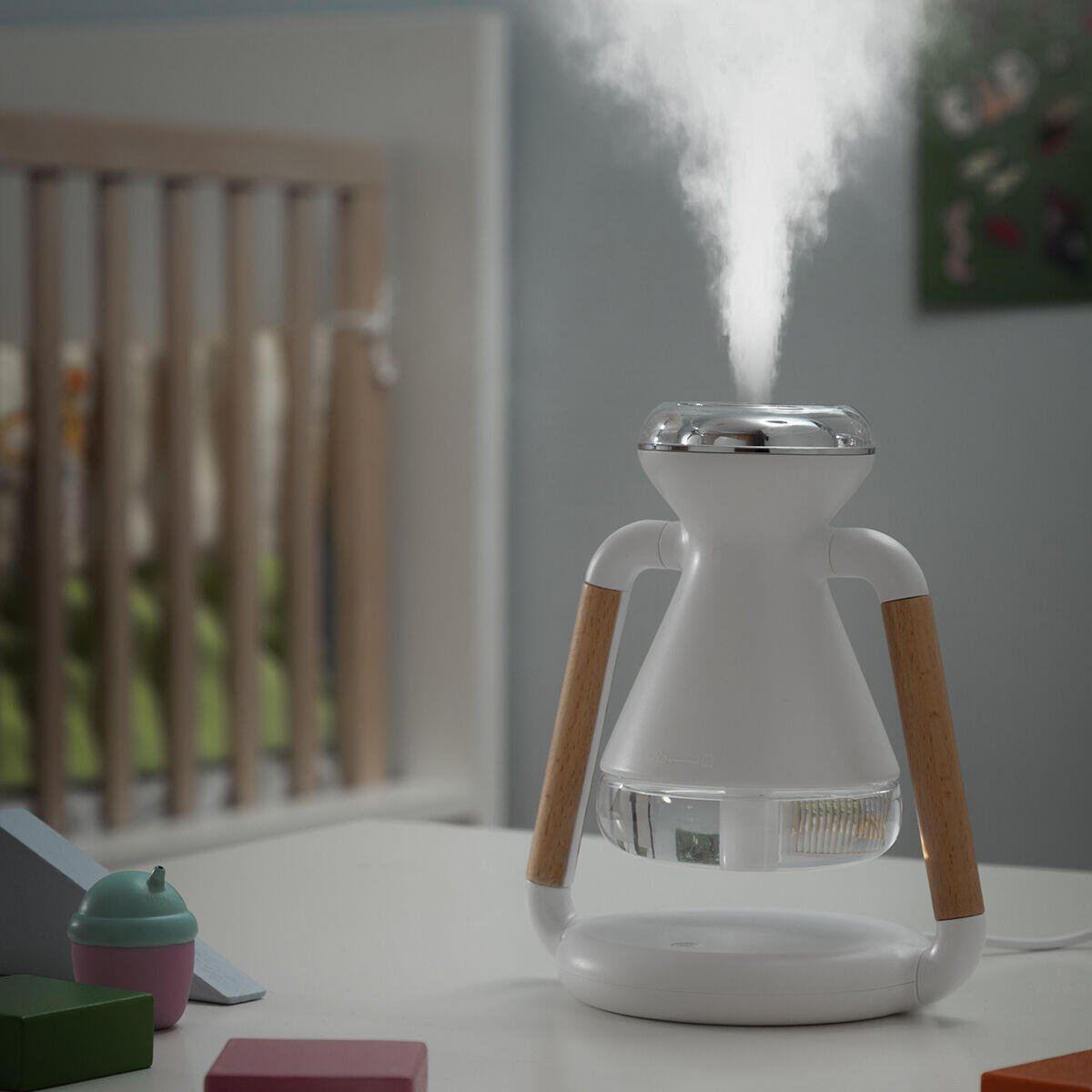 Humidificador Difusor de Aromas y Cargador Inalámbrico 3 en 1 Misvolt InnovaGoods - innovagizmo.com