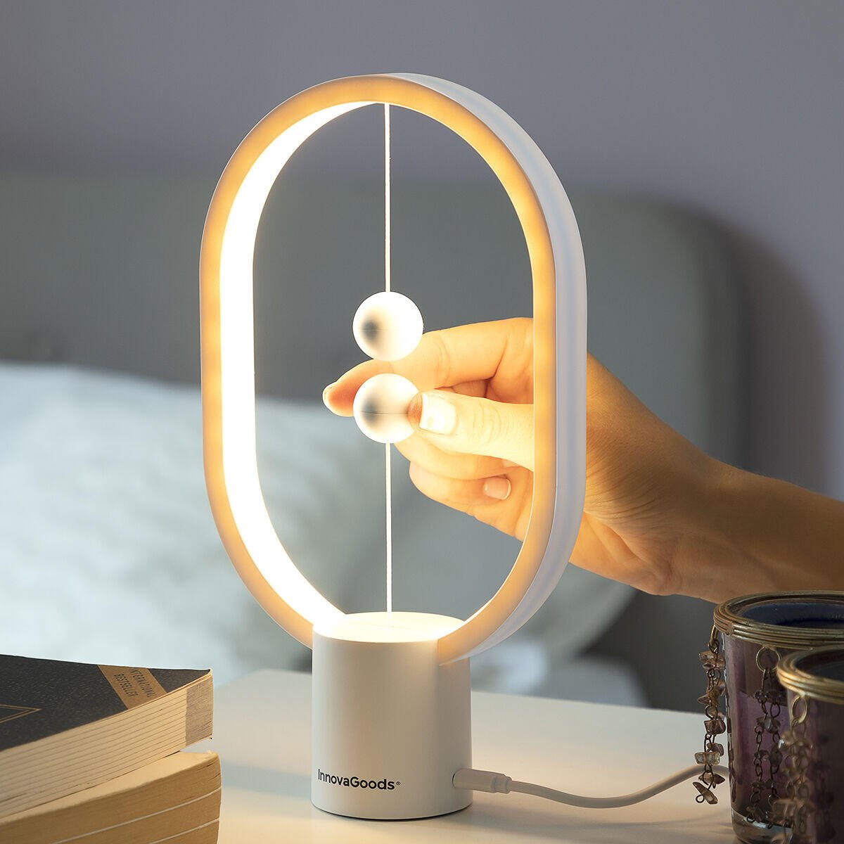 Lámpara de Equilibrio con Interruptor Magnético Magilum InnovaGoods MAGILUM - innovagizmo.com