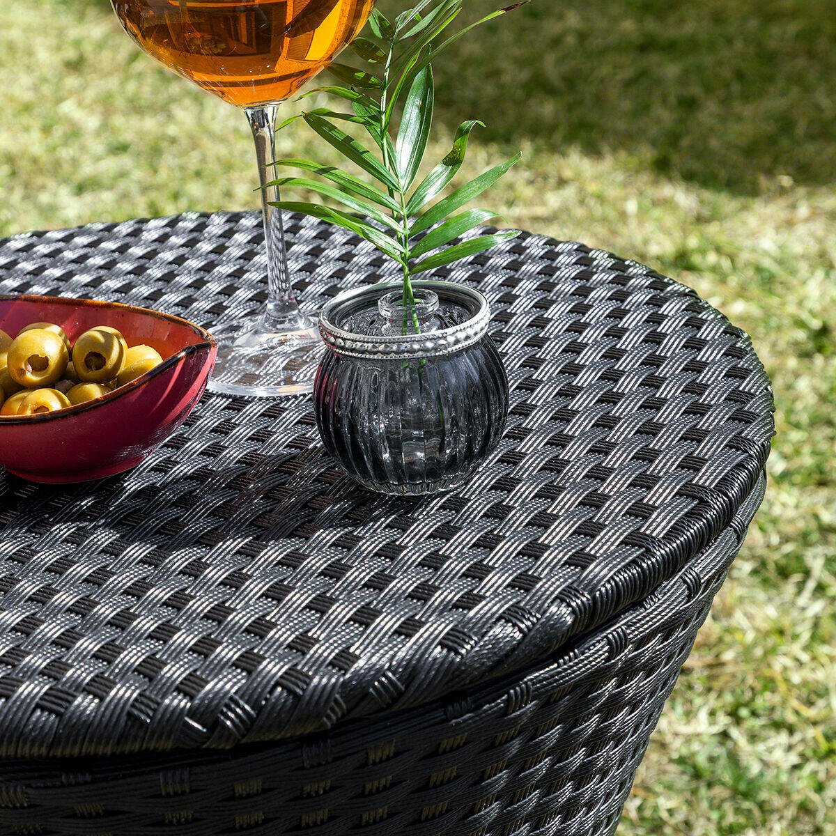 Mesa Nevera para Jardín 3 en 1 Frizzble - innovagizmo.com