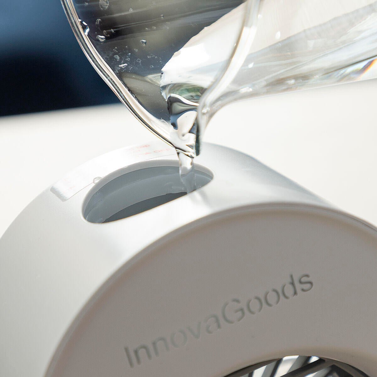 Mini Climatizador Humidificador por Ultrasonidos con LED Koolizer - innovagizmo.com