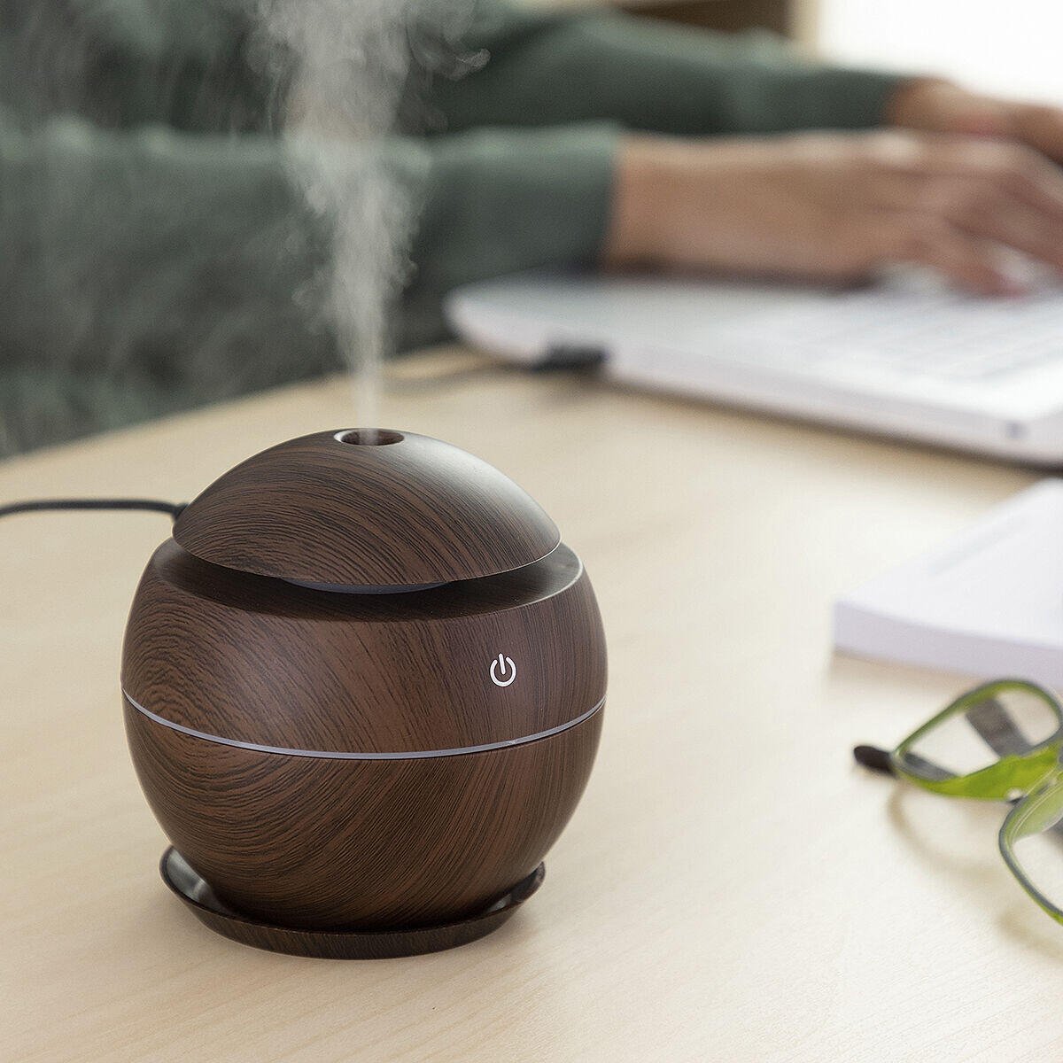 Mini Humidificador Difusor de Aromas Dark Walnut InnovaGoods - innovagizmo.com