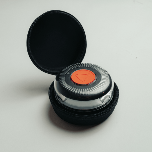 Pack 2 Balizas V16 Conectadas con Geolocalización | IoT + Certificación DGT | Con Funda Protectora - innovagizmo.com