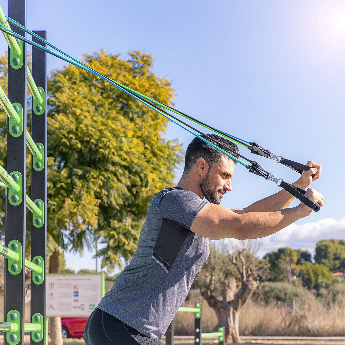 Set de Bandas de Resistencia con Accesorios y Guía de Ejercicios Tribainer InnovaGoods 3 Unidades - innovagizmo.com