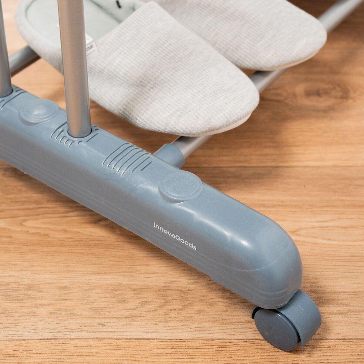 Tendedero Plegable Vertical con Ruedas Dolver InnovaGoods 24 Barras - innovagizmo.com