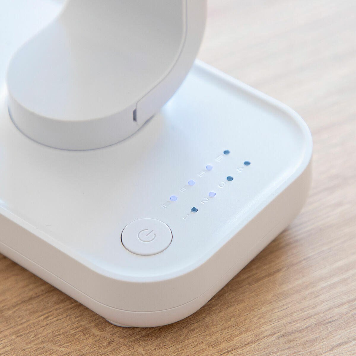 Ventilador de Escritorio Recargable Fanrec InnovaGoods Ø5,4'' 3600 mAh / 13,3 W - innovagizmo.com