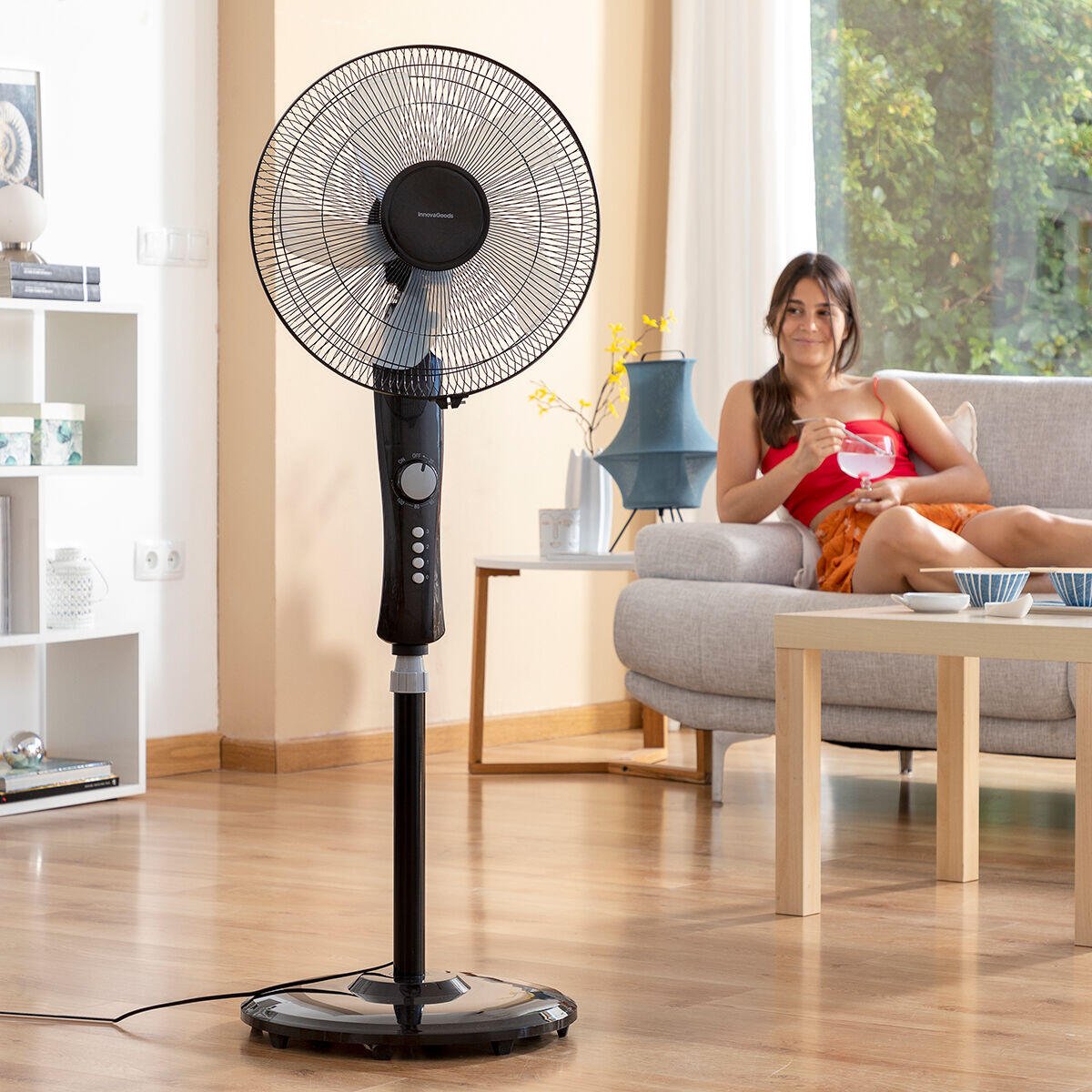 Ventilador de Pie Silencioso 45W con Temporizador Freshinn Negro - innovagizmo.com